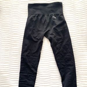 $15 ABYL gym leggings